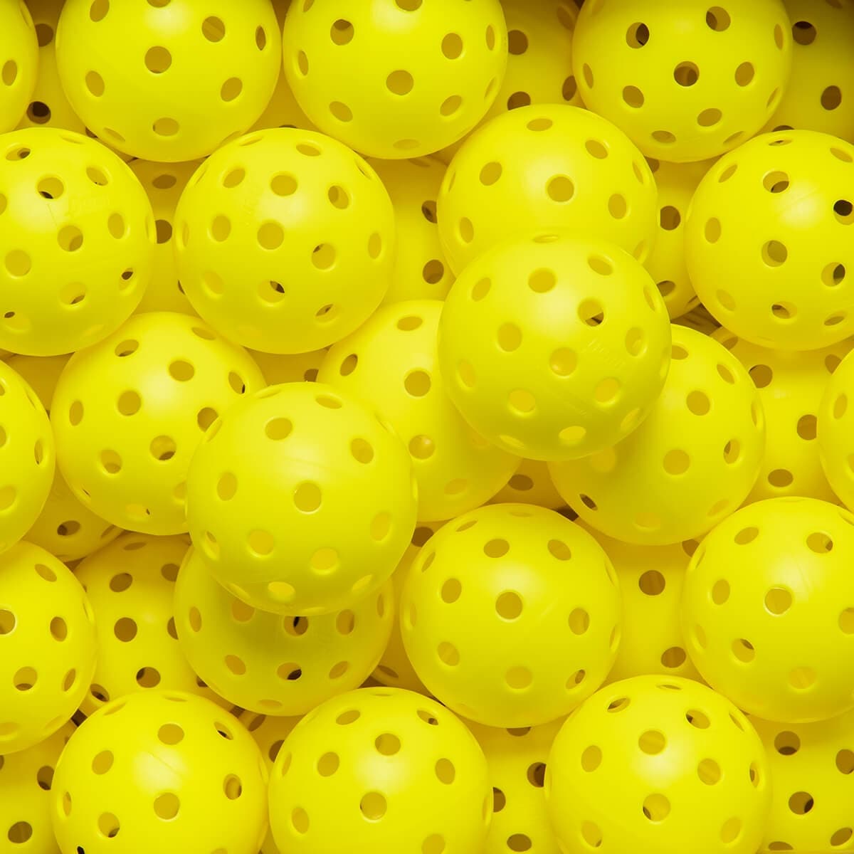 HEAD Penn 40 Outdoor Pickleballs 100-Pack